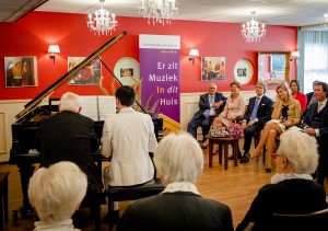 Koningin Máxima bij Stichting Muziek in Huis, foto ANP